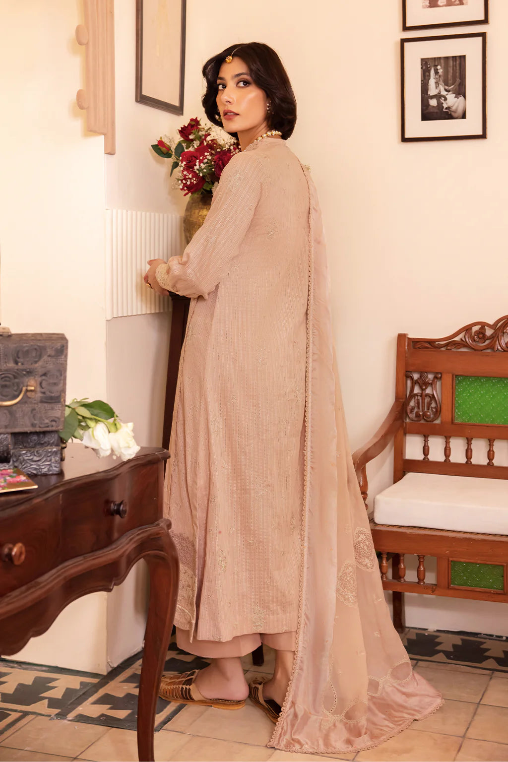 NKG-06 EMBROIDERED LAWN